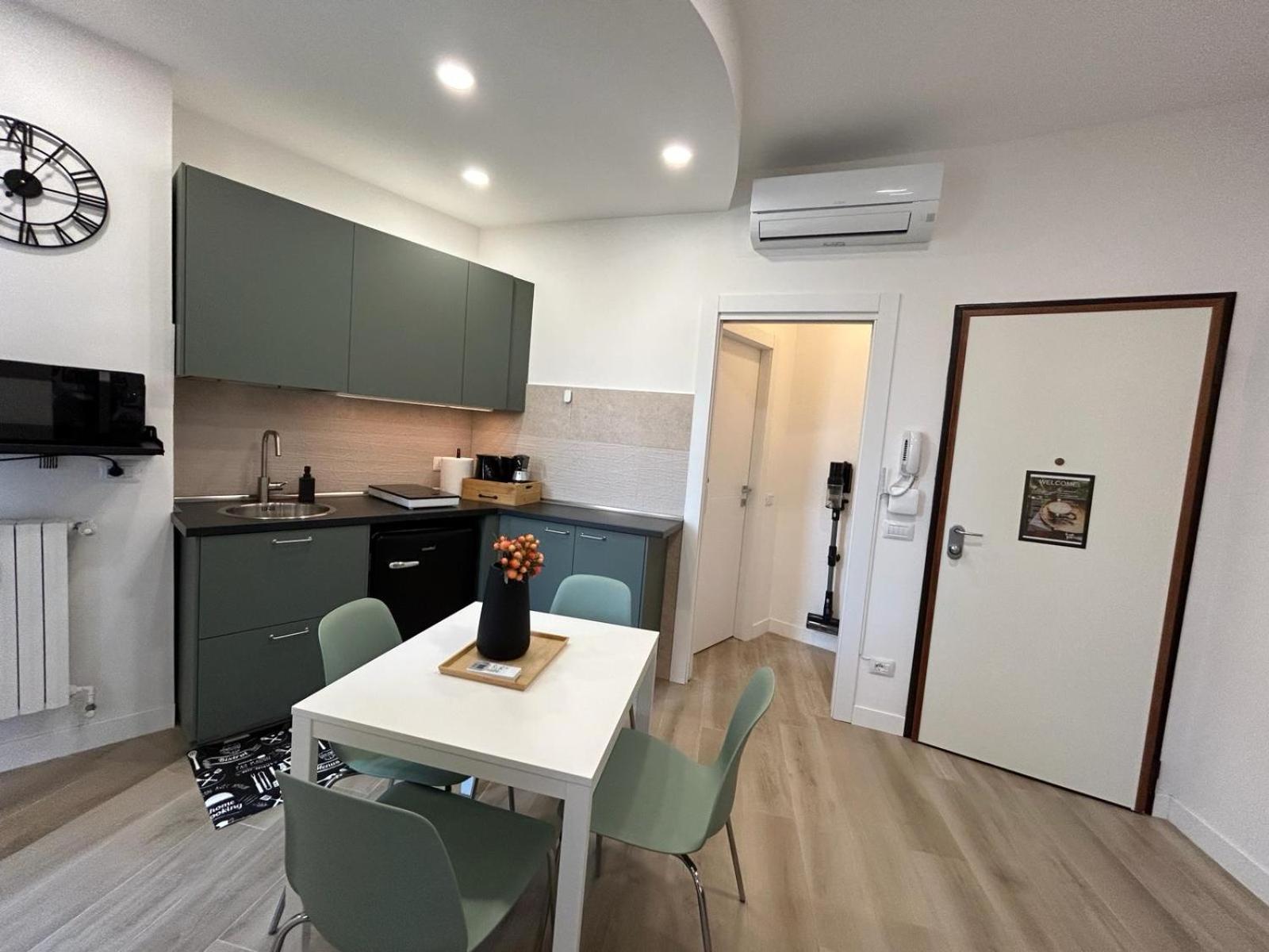 Modern Apartments Mm3 Afforifn Only 15 Min From Duomo Milan Luaran gambar
