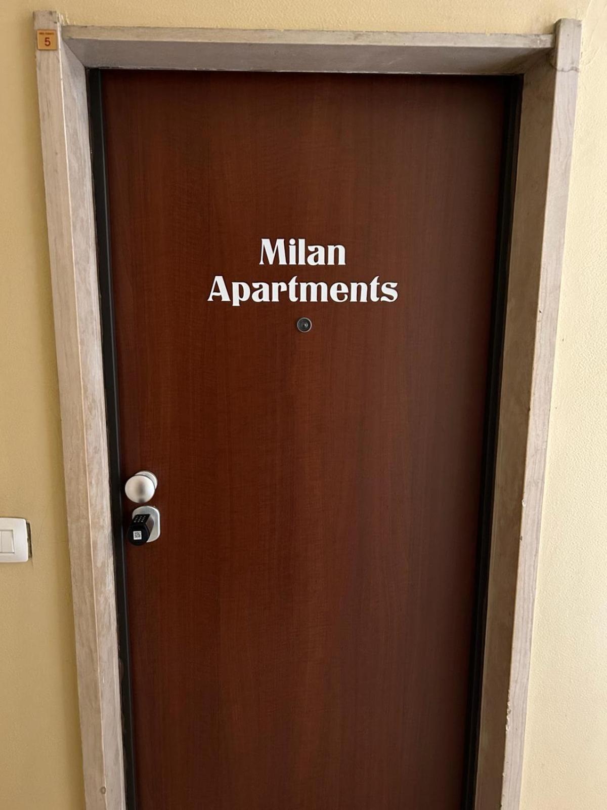 Modern Apartments Mm3 Afforifn Only 15 Min From Duomo Milan Luaran gambar